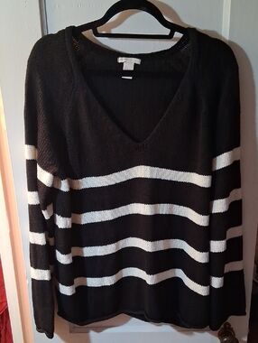 Striped V-Neck Sweater in Black and White
